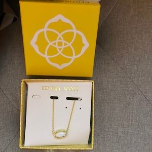 Kendra Scott Necklace